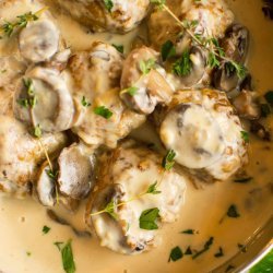 Crockpot Meatballs and Gravy