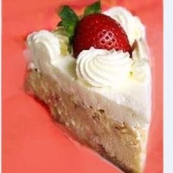 Strawberry Graham Cheesecake With Chilled Cream Topping