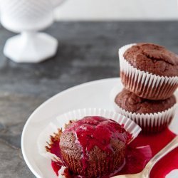 Chocolate Cake With Raspberry Sauce