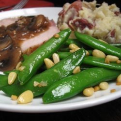 Sugar Snap Peas With Pine Nuts and Garlic