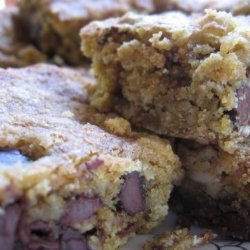 Moist and Chewy Oatmeal Cookies