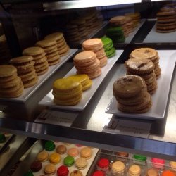 Big Macaroons