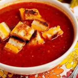 Roasted Tomato Soup With Croutons