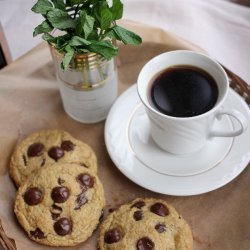 Fresh Mint Chocolate Chip Cookies