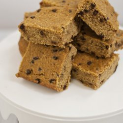 Peanut Butter Chocolate Chip Blondies