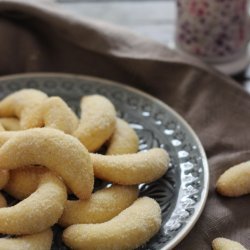 Vanilla Crescent Cookies Vanillekipferl