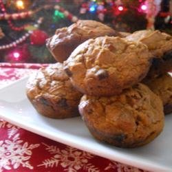 Easy Pumpkin Cinnamon Chip Muffins