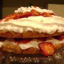 Old-Fashioned Short Cake With Strawberries