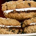 Fluffy Oatmeal Raisin Sandwich Cookies (Paula Deen)