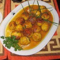 Albondigas Al Azafran - Meatballs In Saffron Tomat...