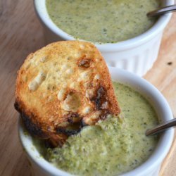 Cheesy Broccoli Soup