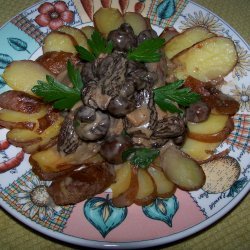 Mushroom Stroganoff With Seitan Over Red Fingerlin...