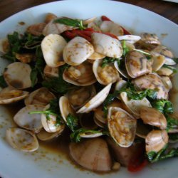 Chinese Clams Stir Fry With Basil