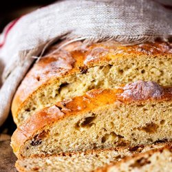 Irish Soda Bread with Raisins