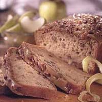 Praline Apple Bread