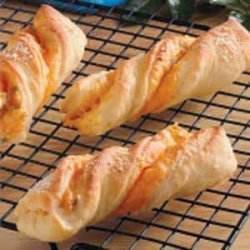 Cheddar-chili Bread Twists