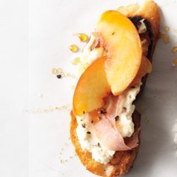 Peach, Prosciutto & Ricotta Crostini