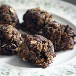 Chewy Almond Granola Bites (or Bars)