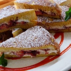 Strawberry & Cream Cheese Stuffed French Toast