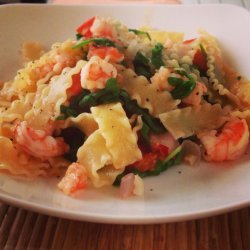 Pasta with Shrimp, Tomato, and Arugula