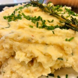 Roasted Garlic Smashed Potatoes W/rosemary, Chili ...