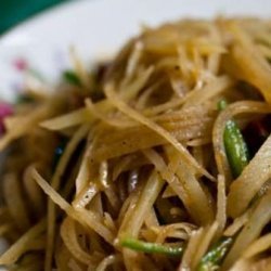 Chinese Hot, Sweet & Sour Shredded Potatoes