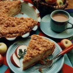 Crunchy Apple Custard Pie