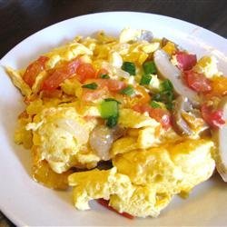 Extreme Veggie Scrambled Eggs