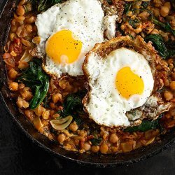 Spinach with Chickpeas and Fried Eggs