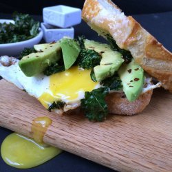 Kale Sandwiches with Avocado