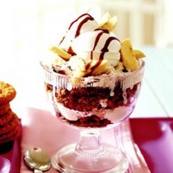 Banana Split Trifle Sundaes