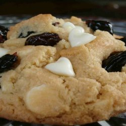 White Chocolate Cherry Cheesecake Cookie