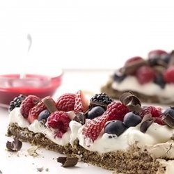 Patriotic Choco-berry Meringue Dessert