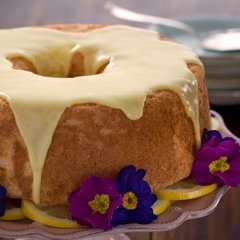 Paula Deens Luscious Lemon Angel Food Cake With A ...