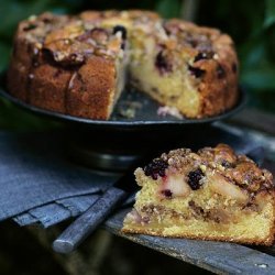 Apple And Blackberry Cake