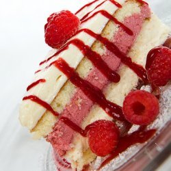 White Chocolate Raspberry Mousse Cake