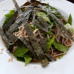 Cold Soba Noodle Toasted Nori And Spinach Soup