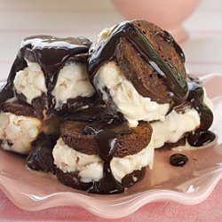 Hot Fudge Brownie Sundaes