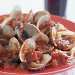 Fettuccine with Clams and Tomato Sauce