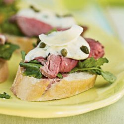 Seared Beef Tenderloin Mini Sandwiches with Mustard-Horseradish Sauce