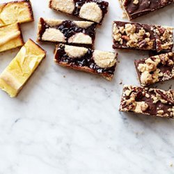 Fudgy Pecan Streusel Bars