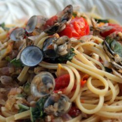 Linguine with Red Clam Sauce