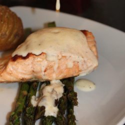 Salmon Fillets with Lemon-Thyme Sauce