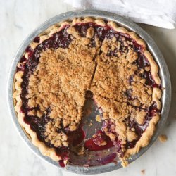 Blueberry Crumble Pie