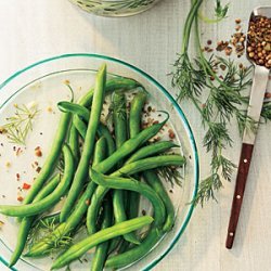 Quick Pickled Dilly Green Beans