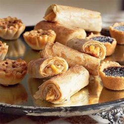 Apple and Cream Cheese Roll-Ups