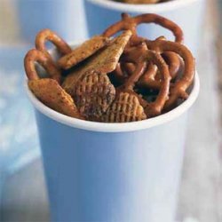 Crisp and Spicy Snack Mix