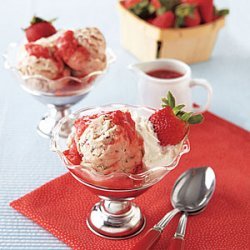 Double Strawberry-Chocolate Chip Sundaes