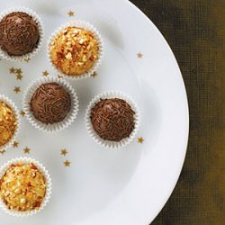 Brazilian Pecan-Cinnamon Truffles