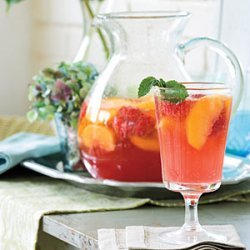 Carolina Peach Sangria